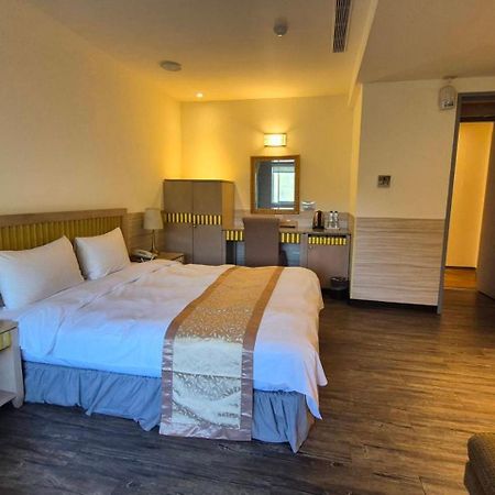 Mi Jing Garden Spring Resort Wulai Exterior photo
